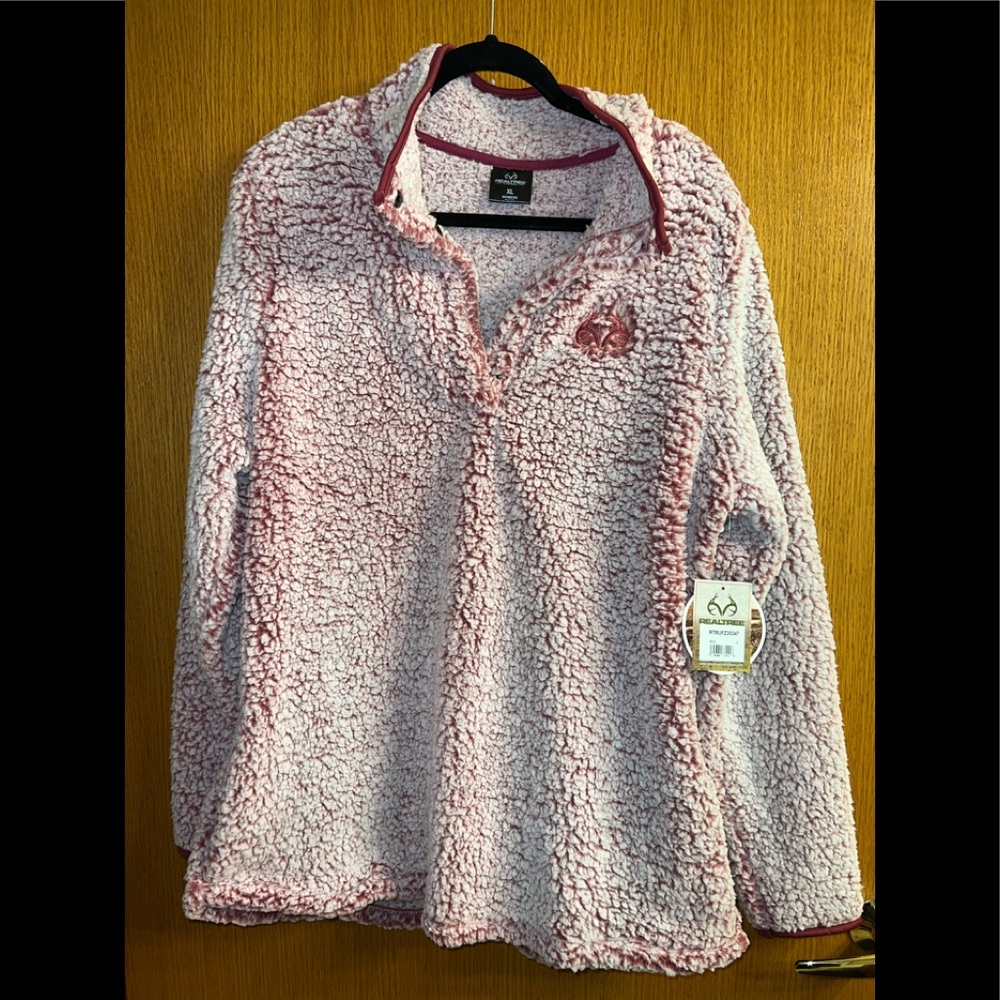 RealTree pullover